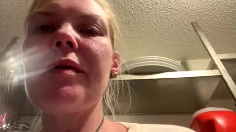 Snapshot of dickeddownsouth chatting on 10-21-25, 02:56 Beau online show from 10-21-25, 02:56