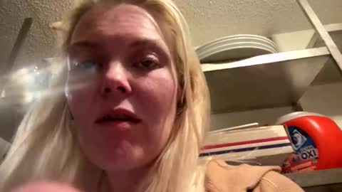 Snapshot of dickeddownsouth chatting on 10-27-25, 05:55 Beau online show from 10-27-25, 05:55