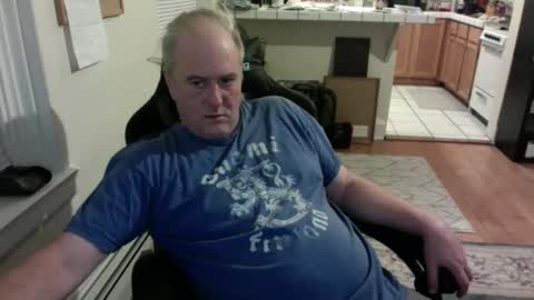 Snapshot of dickflasher5 chatting on 12-21-25, 03:35 Richard Fleischer online show from 12-21-25, 03:35