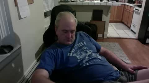 Snapshot of dickflasher5 chatting on 12-22-25, 07:05 Richard Fleischer online show from 12-22-25, 07:05