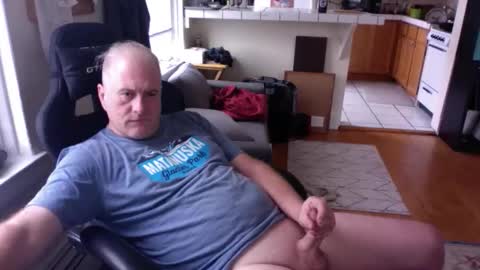 Snapshot of dickflasher5 chatting on 01-15-26, 05:16 Richard Fleischer online show from 01-15-26, 05:16