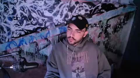 Snapshot of didismurf02 chatting on 11-12-25, 02:34 didismurf02 online show from 11-12-25, 02:34