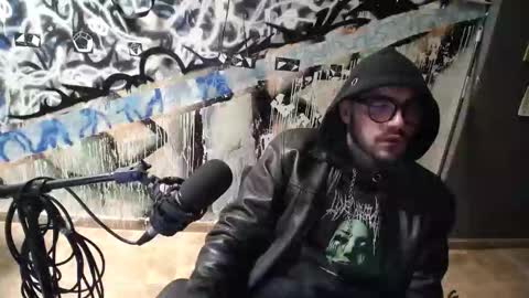 Snapshot of didismurf02 chatting on 11-28-25, 04:48 didismurf02 online show from 11-28-25, 04:48