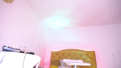 diegg0damian online show from 12-20-24, 01:58