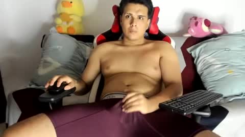 Snapshot of diegodelgado200521 chatting on 06-13-26, 12:08 alexerdiego online show from 06-13-26, 12:08