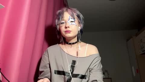 Snapshot of diegomiley chatting on 05-12-26, 09:23 Lilit online show from 05-12-26, 09:23