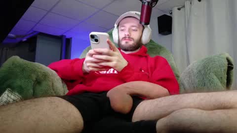Snapshot of digbicknik chatting on 04-30-26, 01:12 digbicknik online show from 04-30-26, 01:12
