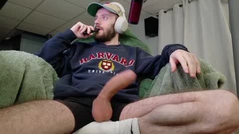 Snapshot of digbicknik chatting on 05-13-26, 03:04 digbicknik online show from 05-13-26, 03:04