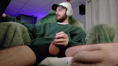 Snapshot of digbicknik chatting on 05-20-26, 06:08 digbicknik online show from 05-20-26, 06:08