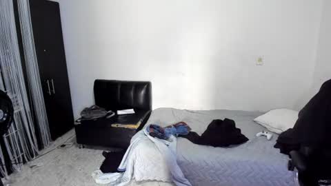 Snapshot of diiego_xxx chatting on 06-21-26, 01:24 diiego_xxx online show from 06-21-26, 01:24