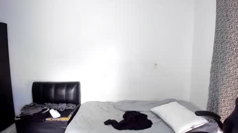 Snapshot of diiego_xxx chatting on 06-22-26, 06:05 diiego_xxx online show from 06-22-26, 06:05