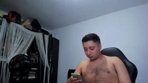 Snapshot of diiego_xxx chatting on 07-10-26, 10:56 diiego_xxx online show from 07-10-26, 10:56