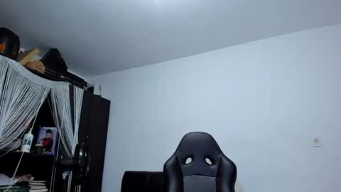 Snapshot of diiego_xxx chatting on 07-19-26, 03:21 diiego_xxx online show from 07-19-26, 03:21