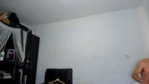 Snapshot of diiego_xxx chatting on 07-19-26, 04:00 diiego_xxx online show from 07-19-26, 04:00