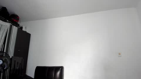 Snapshot of diiego_xxx chatting on 07-28-26, 02:35 diiego_xxx online show from 07-28-26, 02:35