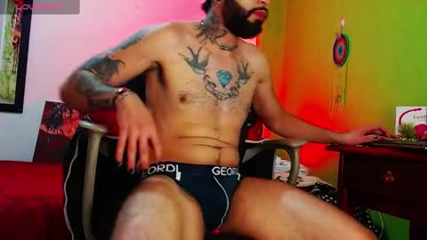 Snapshot of diilanhot chatting on 02-16-25, 12:10 Dylan online show from 02-16-25, 12:10