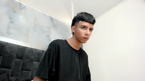 Snapshot of dikey_18 chatting on 01-18-25, 08:19 dikey_18 online show from 01-18-25, 08:19