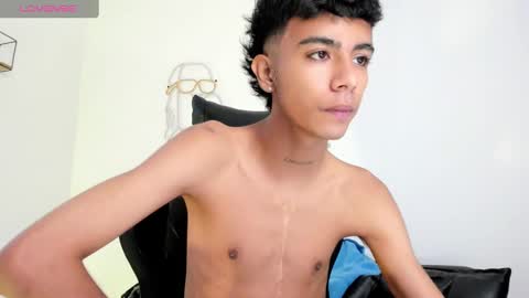 Snapshot of dikey_18 chatting on 02-09-25, 11:36 dikey_18 online show from 02-09-25, 11:36