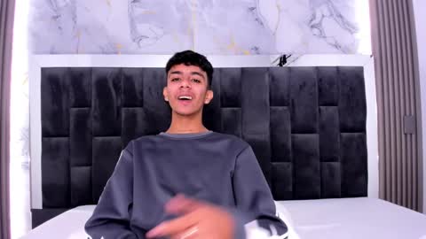 Snapshot of dikey_18 chatting on 03-06-25, 11:53 dikey_18 online show from 03-06-25, 11:53