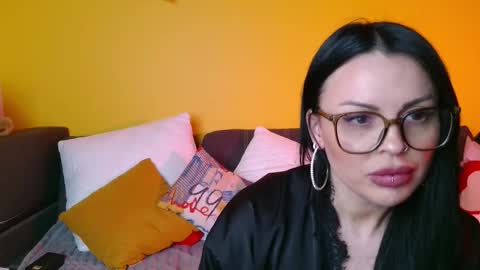 Snapshot of dilara_ross chatting on 02-19-26, 07:32 DIalar Ross online show from 02-19-26, 07:32
