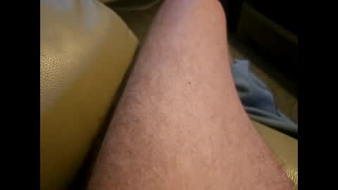 Snapshot of dilf232323 chatting on 10-26-25, 08:20 Dilf online show from 10-26-25, 08:20