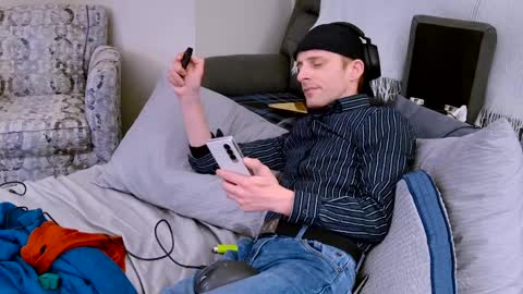 Dilldough405 online show from 02-22-25, 05:12