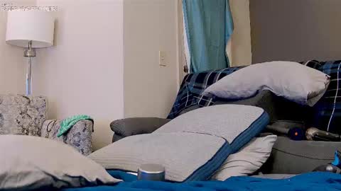 Dilldough405 online show from 10-29-25, 02:36