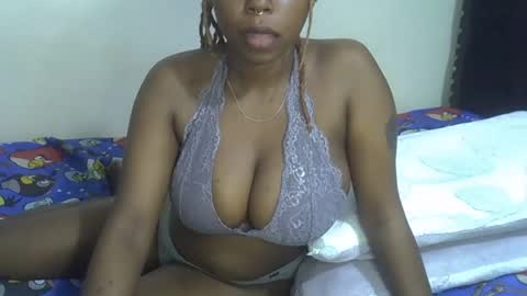 Snapshot of dime010 chatting on 02-13-25, 11:47 dime online show from 02-13-25, 11:47