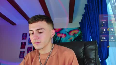 Julian Independent Model online show from 12-04-24, 10:30