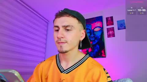 Julian Independent Model online show from 05-24-26, 03:44