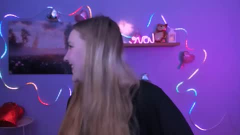 dina_bloom online show from 02-20-26, 08:20