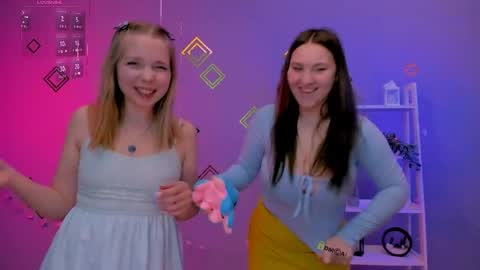 dina_bloom online show from 04-08-26, 06:41