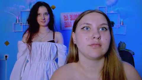 Snapshot of dina_bloom chatting on 07-14-26, 02:05 dina_bloom online show from 07-14-26, 02:05