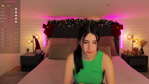 Snapshot of dina_foxxx chatting on 01-07-25, 04:37 Dina Foxxx online show from 01-07-25, 04:37