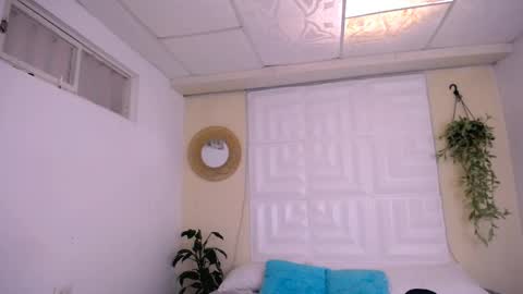 DINA online show from 04-13-26, 06:02