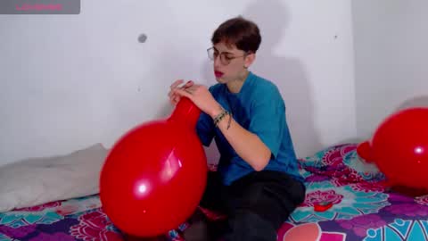 Snapshot of dio_star chatting on 12-03-25, 02:37 Dio online show from 12-03-25, 02:37