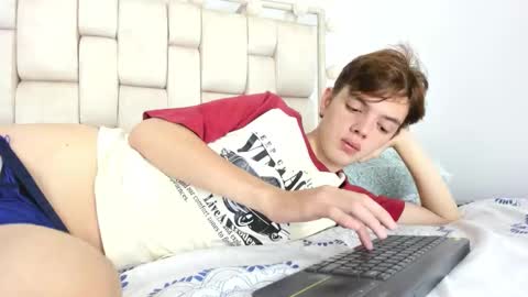 Snapshot of dioniso_69 chatting on 09-27-25, 01:49 apollo online show from 09-27-25, 01:49