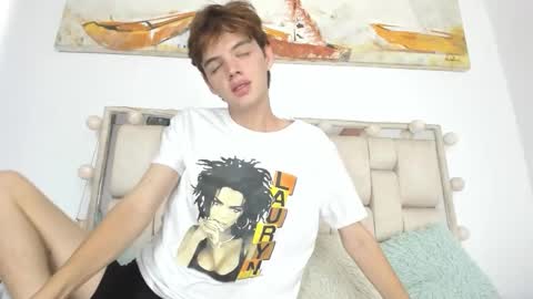 Snapshot of dioniso_69 chatting on 10-09-25, 01:42 apollo online show from 10-09-25, 01:42