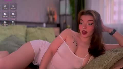 Snapshot of diora_vibe chatting on 03-17-26, 10:51 Diora Sam online show from 03-17-26, 10:51