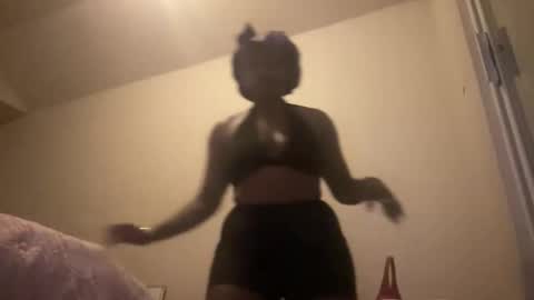 Snapshot of diordixie chatting on 03-19-26, 03:21 DDoubleTrouble online show from 03-19-26, 03:21