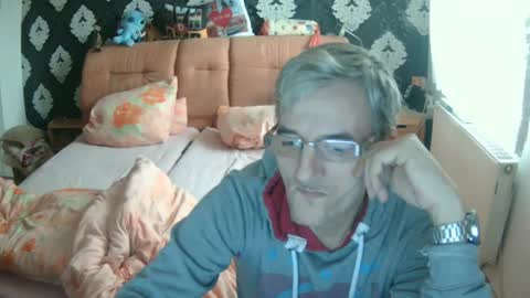 Adam Carla online show from 02-10-25, 07:47