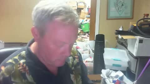 DirtkPitt Fun guy working online show from 12-21-24, 06:23