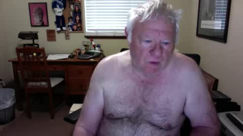 dirtrider195080438 online show from 06-06-26, 02:22