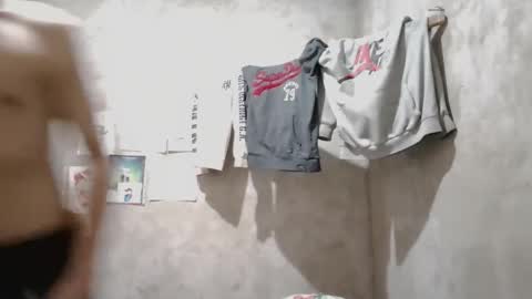 dirty model online show from 04-18-26, 07:58