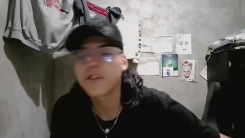 dirty model online show from 04-19-26, 08:13