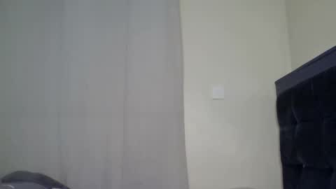 Snapshot of dirtybugg chatting on 05-04-26, 09:27 dirtybugg online show from 05-04-26, 09:27