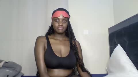 Snapshot of dirtybugg chatting on 05-06-26, 09:25 dirtybugg online show from 05-06-26, 09:25