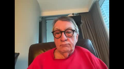 Snapshot of dirtydad149 chatting on 04-04-26, 02:21 Love horny boy bums online show from 04-04-26, 02:21