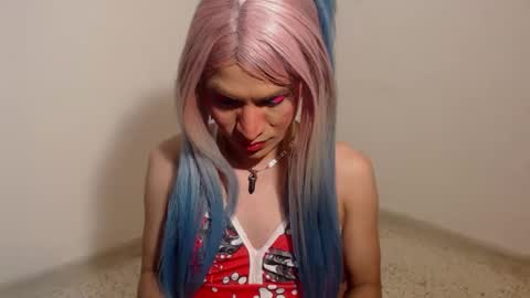 Snapshot of dirtydanezka chatting on 11-28-25, 09:01 dirtydanezka online show from 11-28-25, 09:01