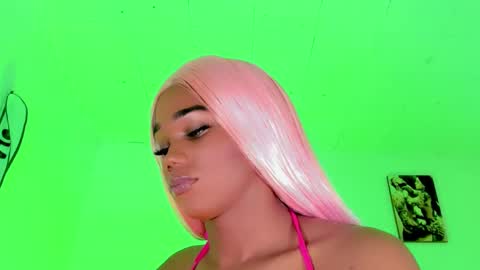 Naomy  online show from 10-07-25, 04:04